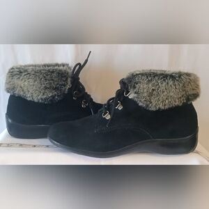 𝑪𝒐𝒃𝒃𝒊𝒆 𝑪𝒖𝒅𝒅𝒍𝒆𝒓𝒔 𝑭𝒂𝒖𝒙 𝑭𝒖𝒓-𝑳𝒊𝒏𝒆𝒅 𝑨𝒏𝒌𝒍𝒆 𝑩𝒐𝒐𝒕𝒔